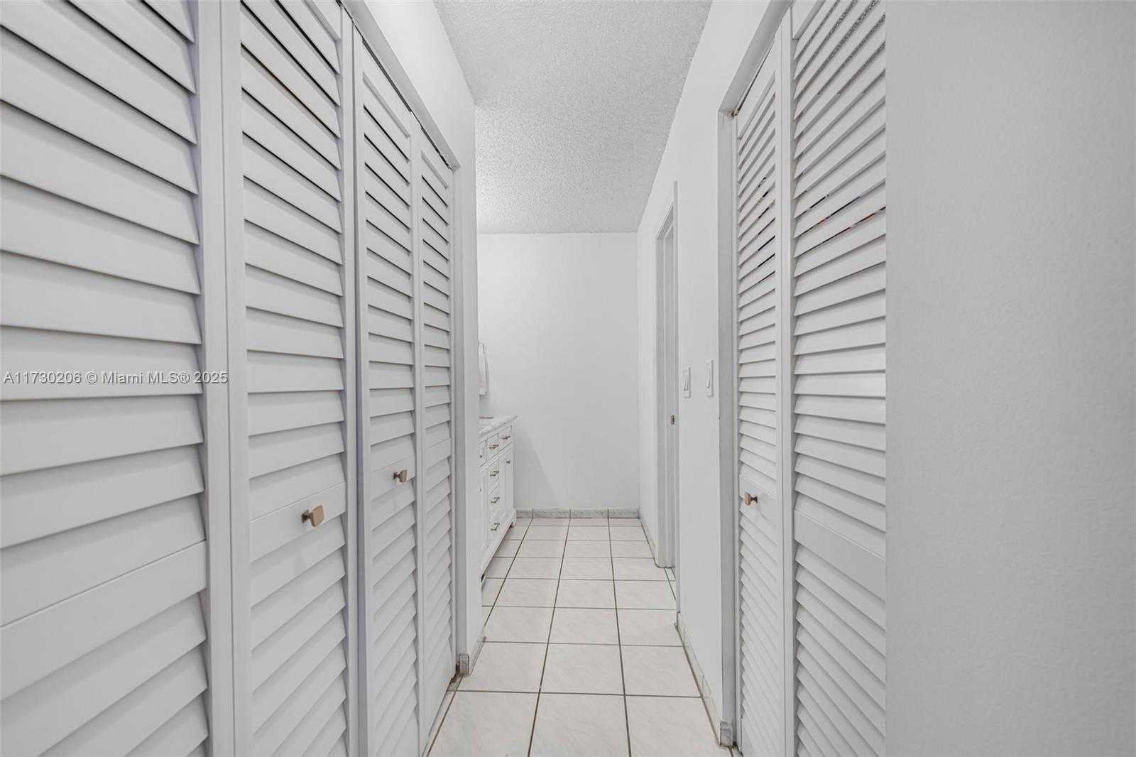 Small Image of 1666 WEST AVE #207, Miami Beach Number 21