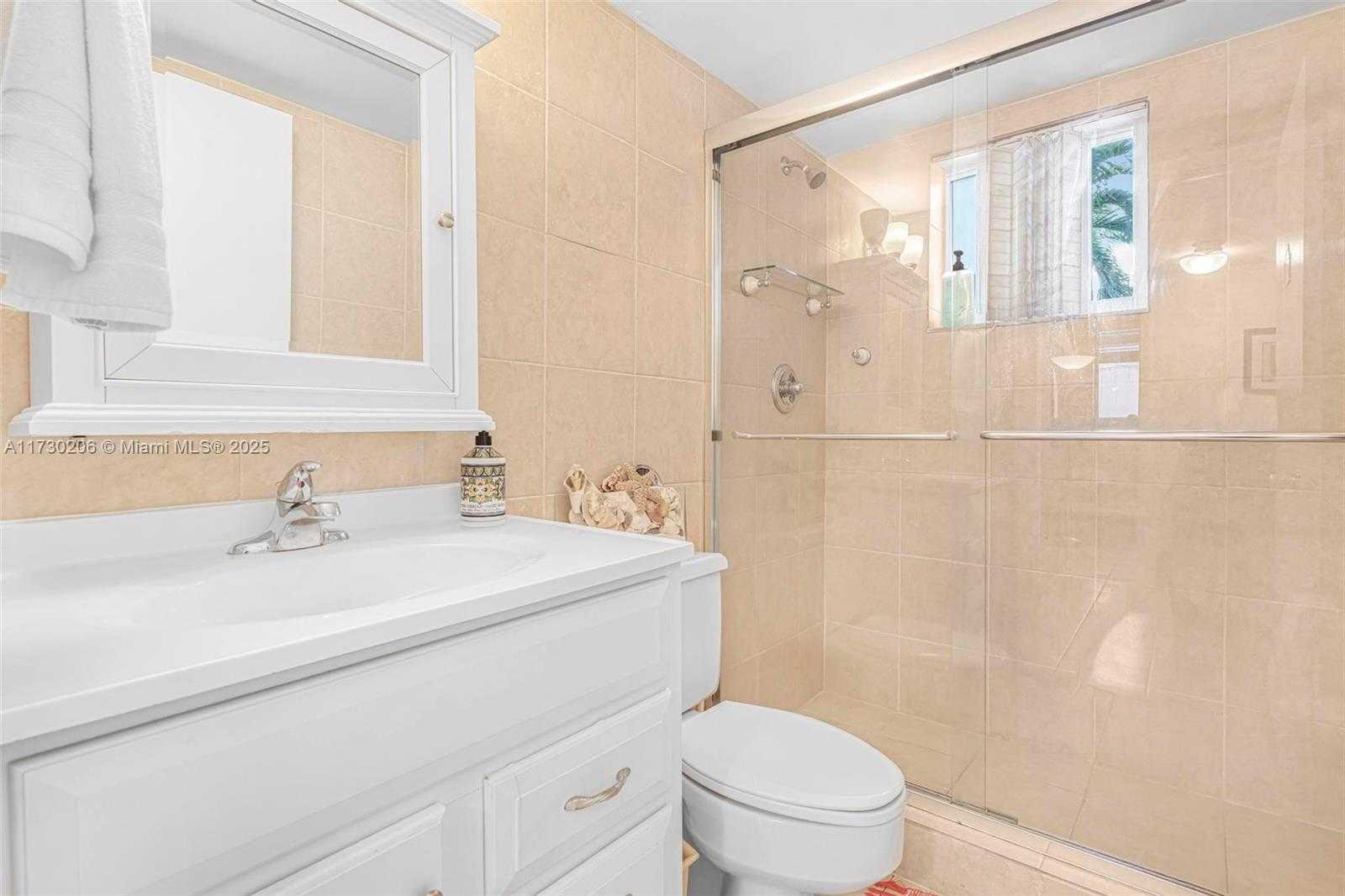 Small Image of 1666 WEST AVE #207, Miami Beach Number 25