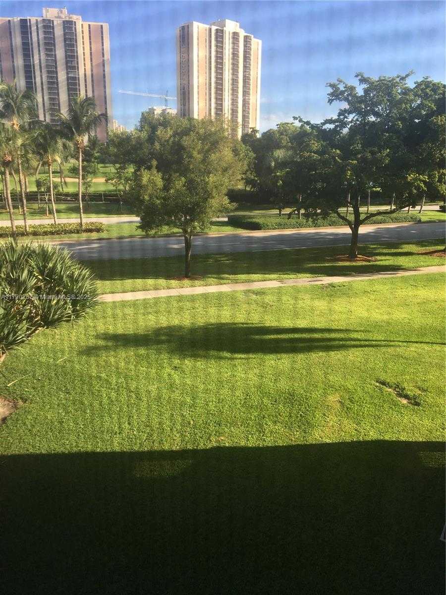 Small Image of 3101 NORTH COUNTRY CLUB DRIVE #306, Aventura Number 16