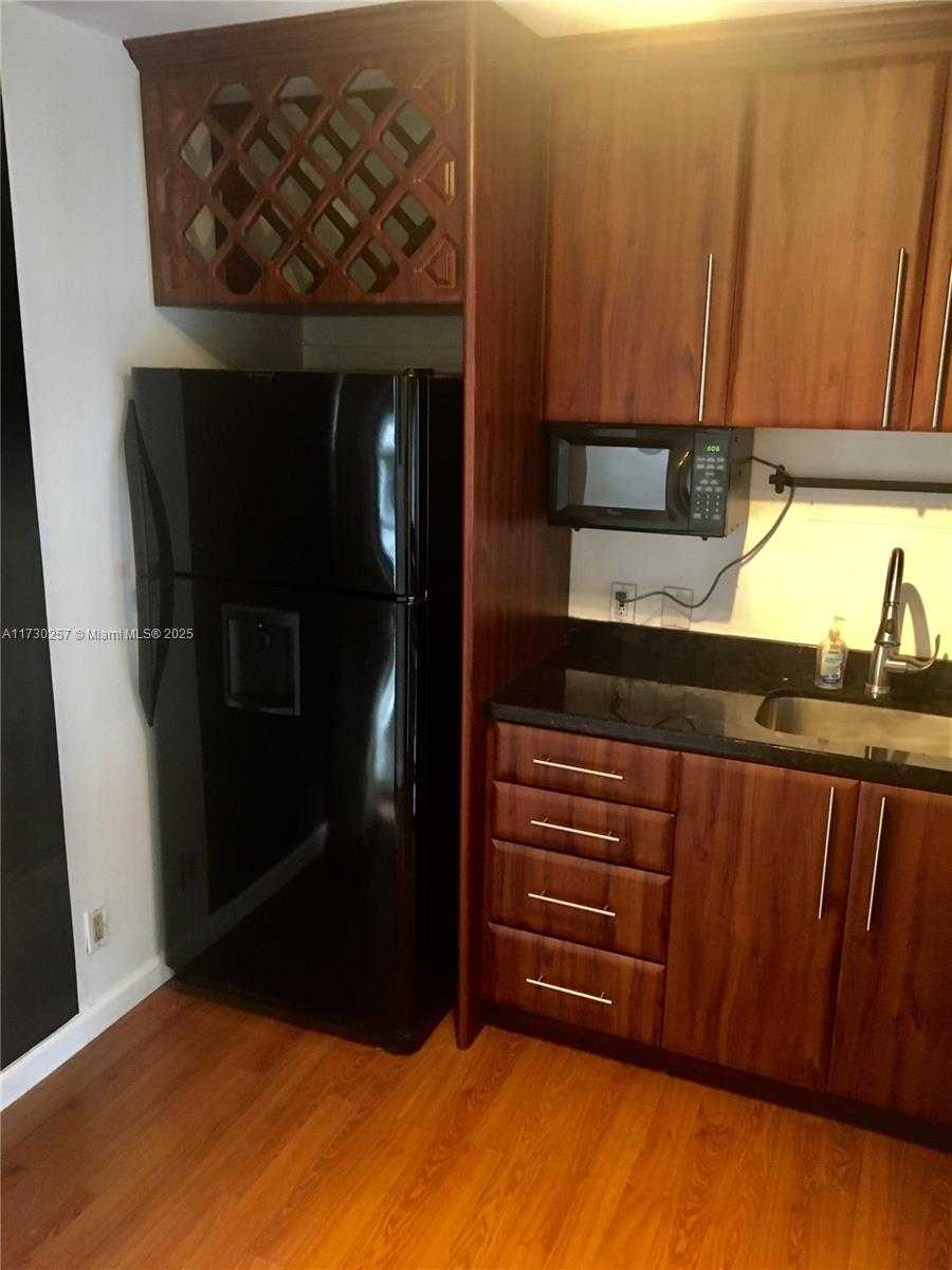 Small Image of 3101 NORTH COUNTRY CLUB DRIVE #306, Aventura Number 18
