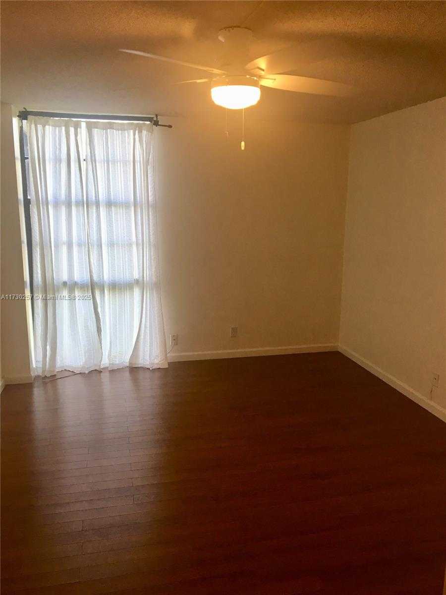 Small Image of 3101 NORTH COUNTRY CLUB DRIVE #306, Aventura Number 22