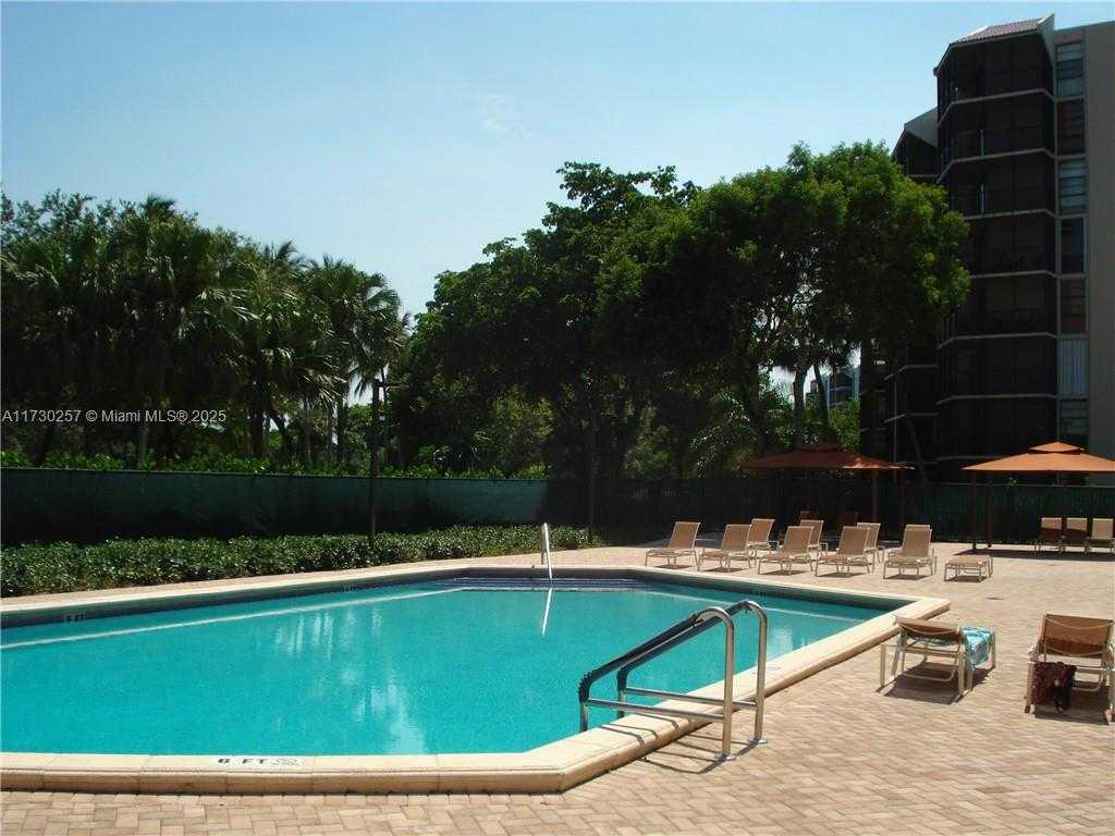 Small Image of 3101 NORTH COUNTRY CLUB DRIVE #306, Aventura Number 6