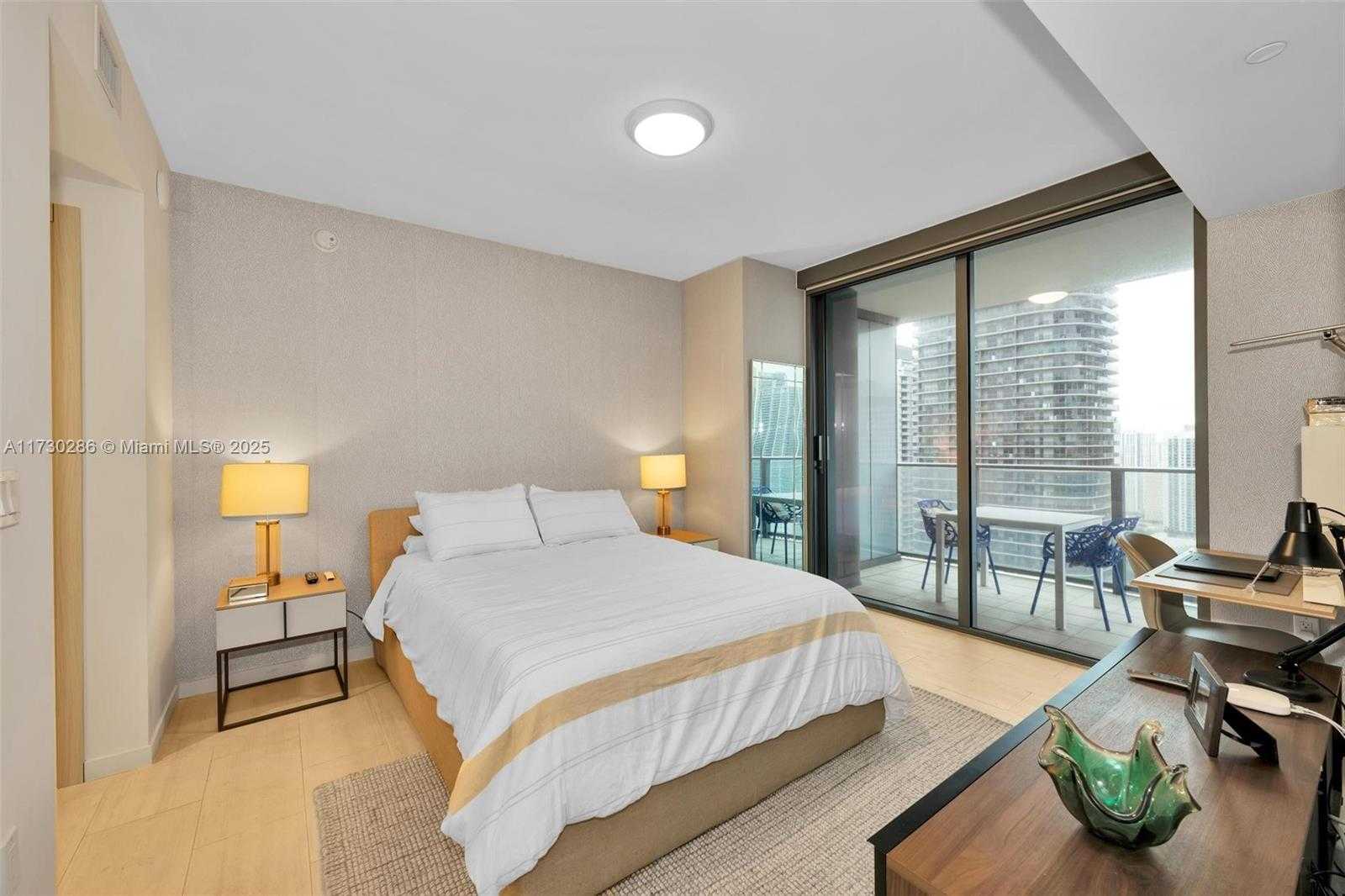 Small Image of 1000 BRICKELL PLZ #3914, Miami Number 13