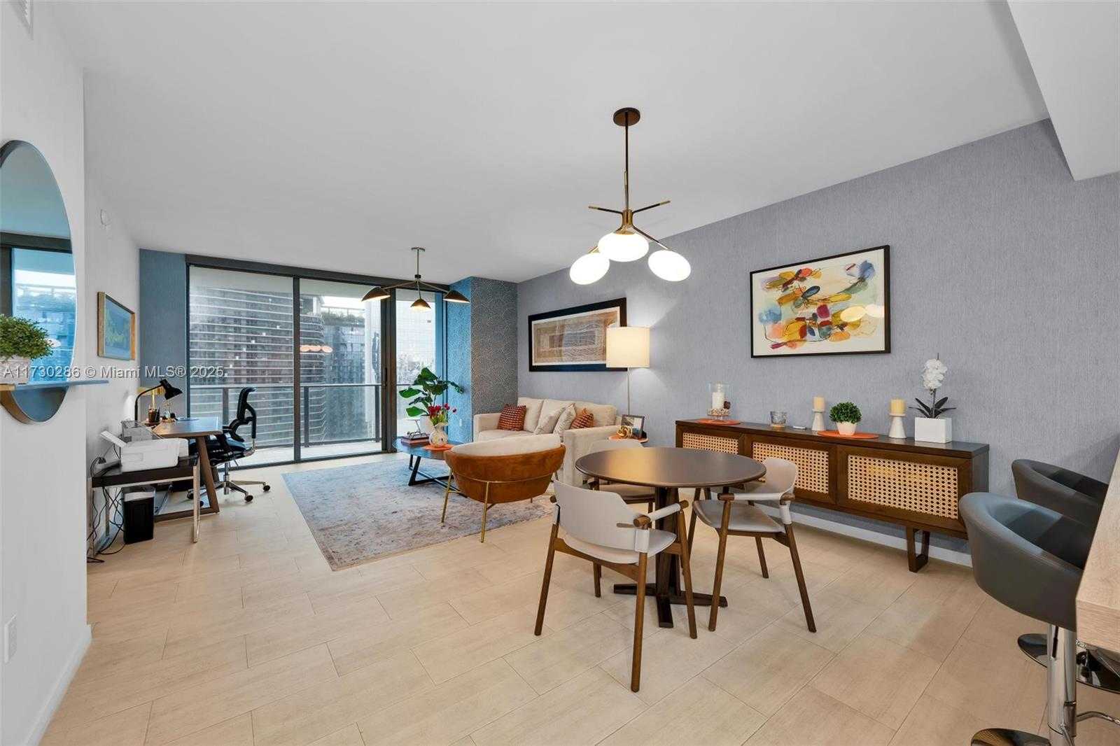 Small Image of 1000 BRICKELL PLZ #3914, Miami Number 3