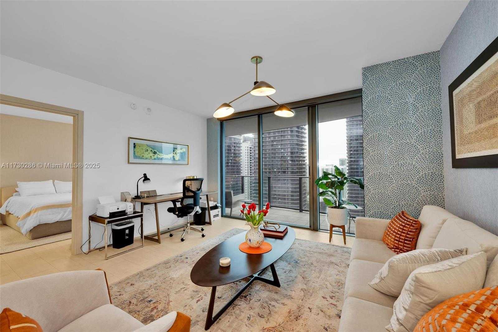 Small Image of 1000 BRICKELL PLZ #3914, Miami Number 5