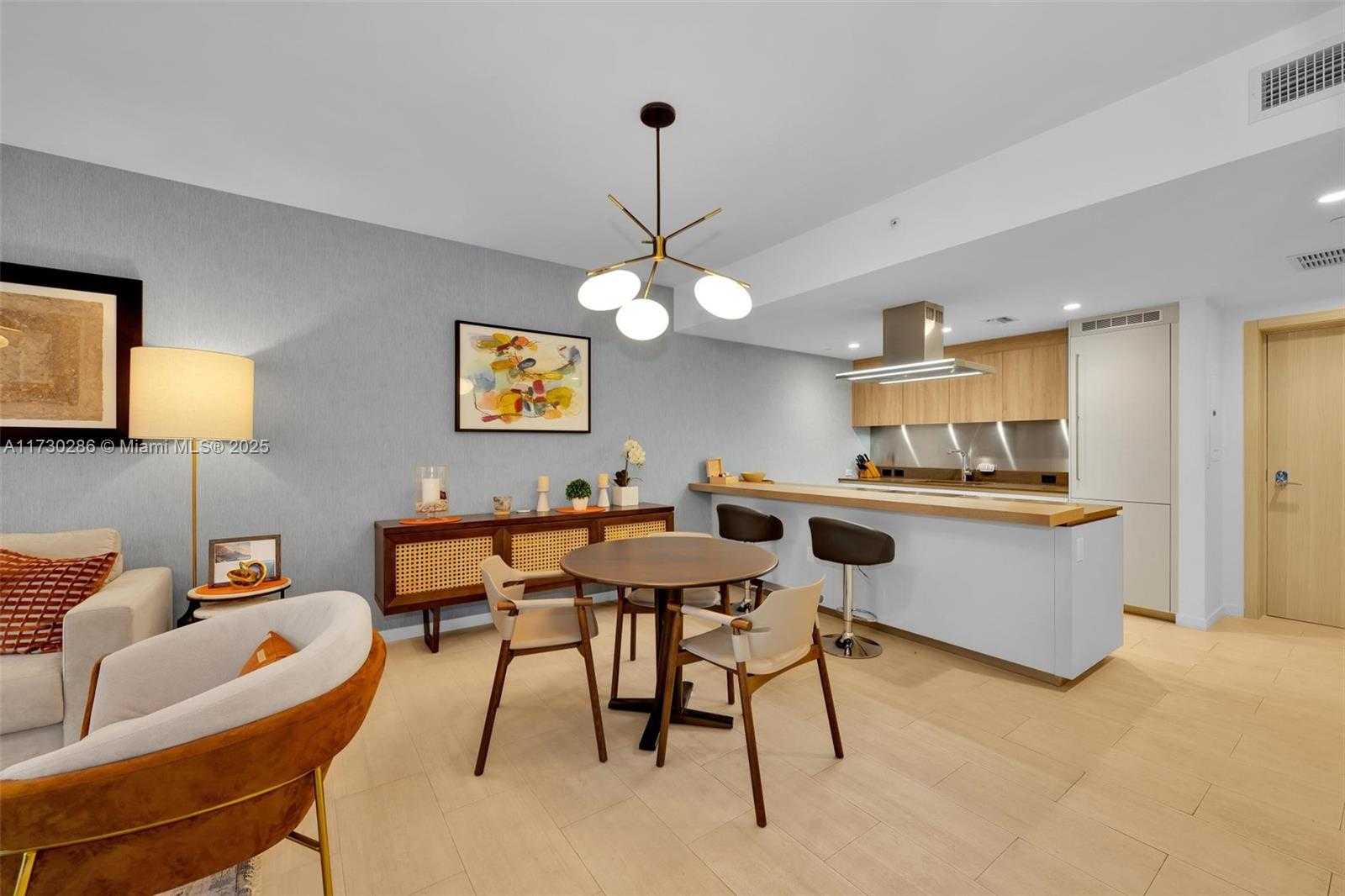 Small Image of 1000 BRICKELL PLZ #3914, Miami Number 7
