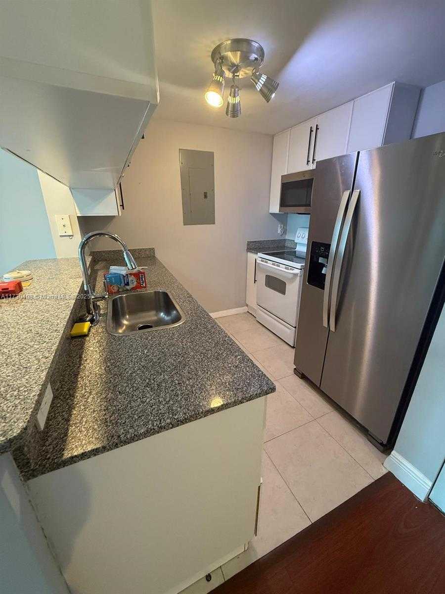Small Image of 275 NORTH EAST 18TH ST #1503, Miami Number 5