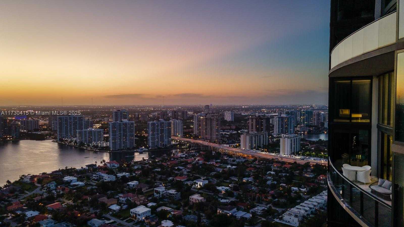 Small Image of 18555 COLLINS AVE #4203, Sunny Isles Beach Number 5