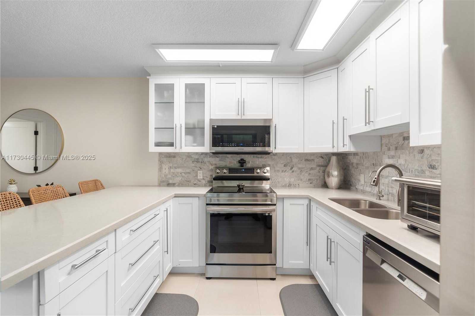 Small Image of 4084 FOREST HILL DR #4084, Cooper City Number 17