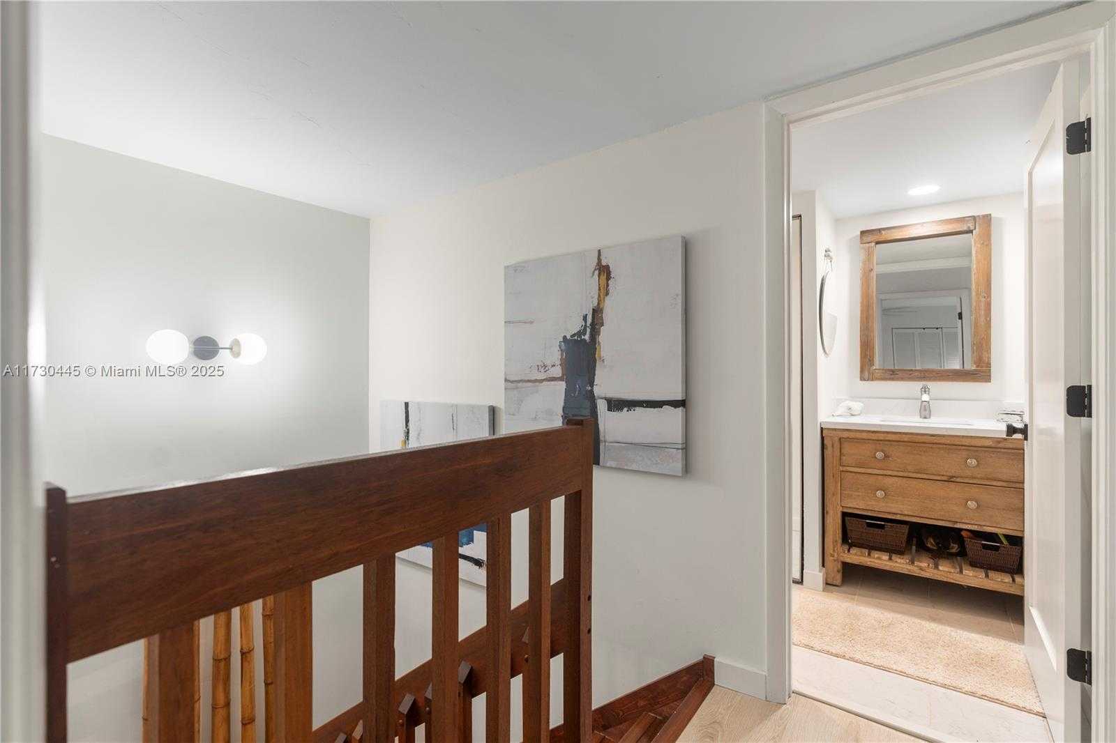Small Image of 4084 FOREST HILL DR #4084, Cooper City Number 19