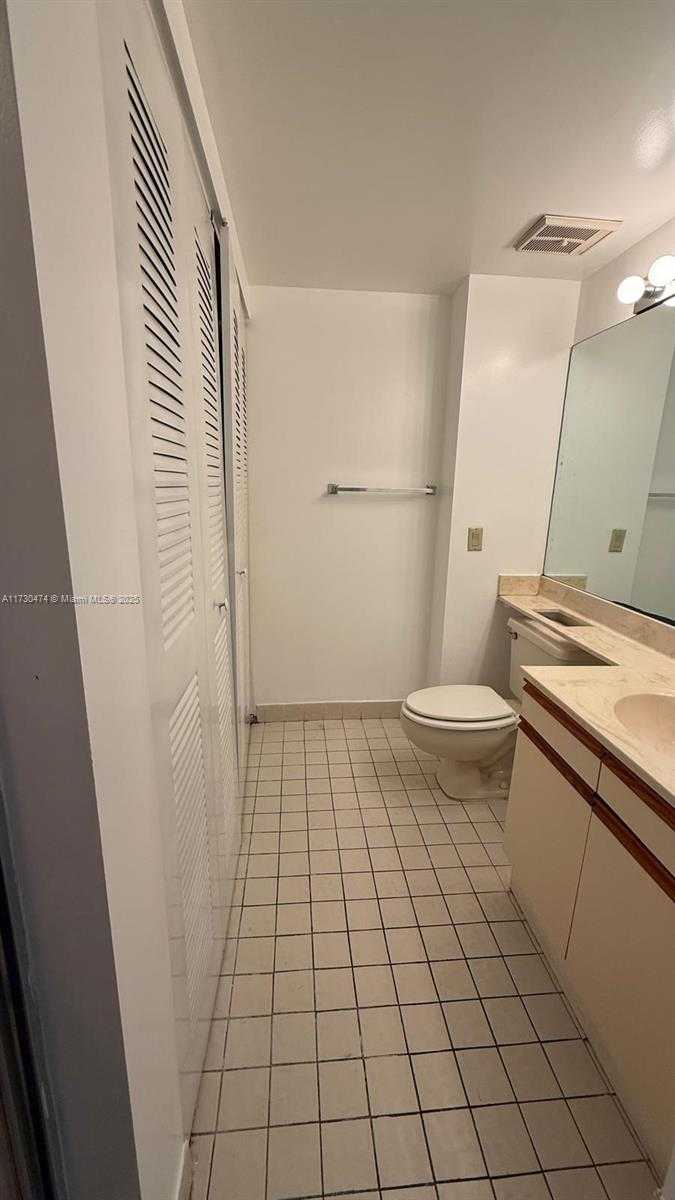 Small Image of 3610 YACHT CLUB DR #1214, Aventura Number 12