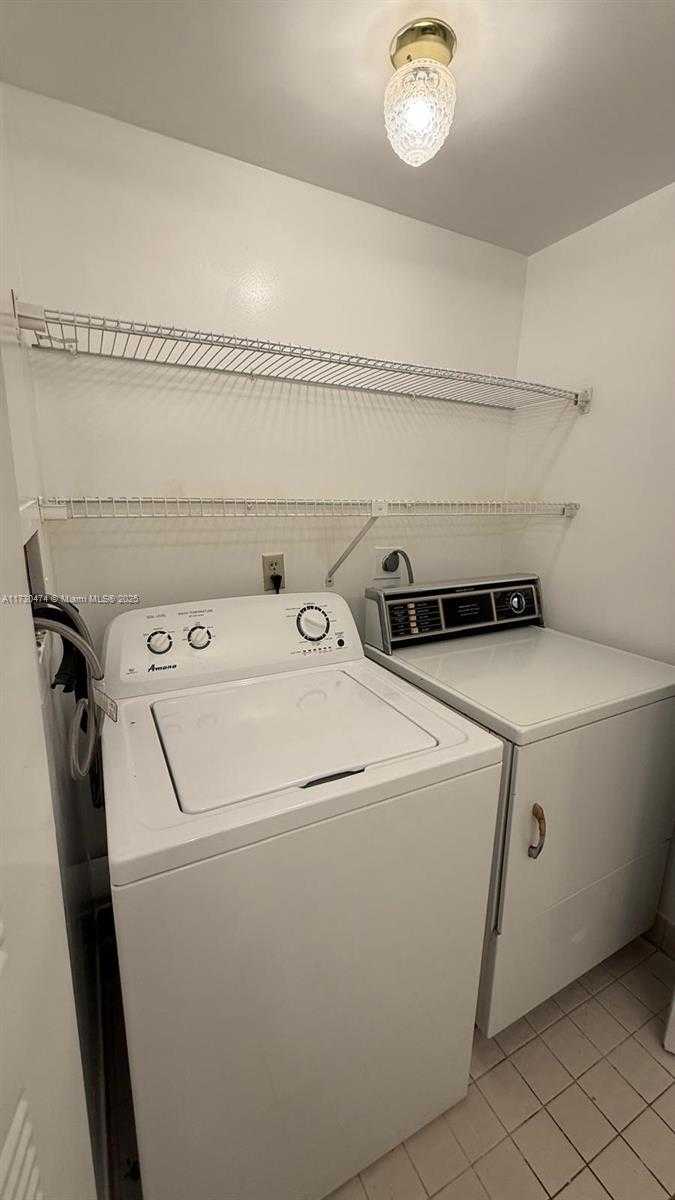Small Image of 3610 YACHT CLUB DR #1214, Aventura Number 14