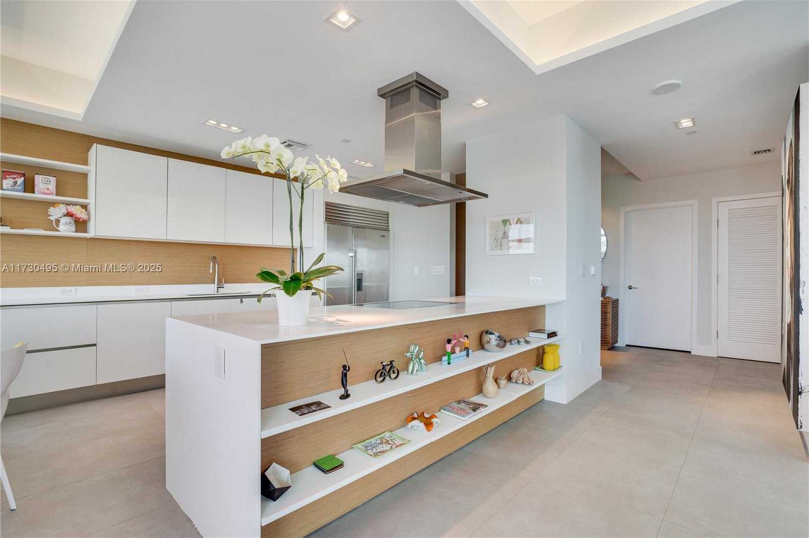 Small Image of 6103 SOUTH AQUA AVE #905, Miami Beach Number 10