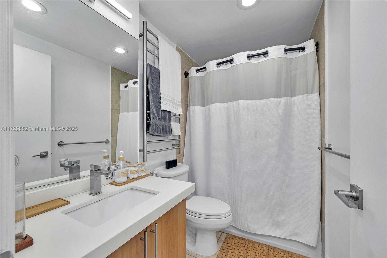 Small Image of 7501 EAST TREASURE DR #4H, North Bay Village Number 14