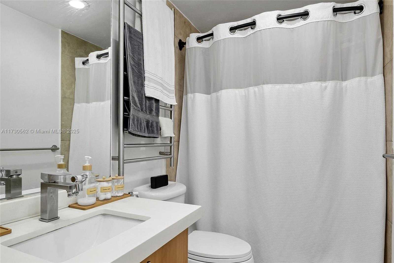 Small Image of 7501 EAST TREASURE DR #4H, North Bay Village Number 15