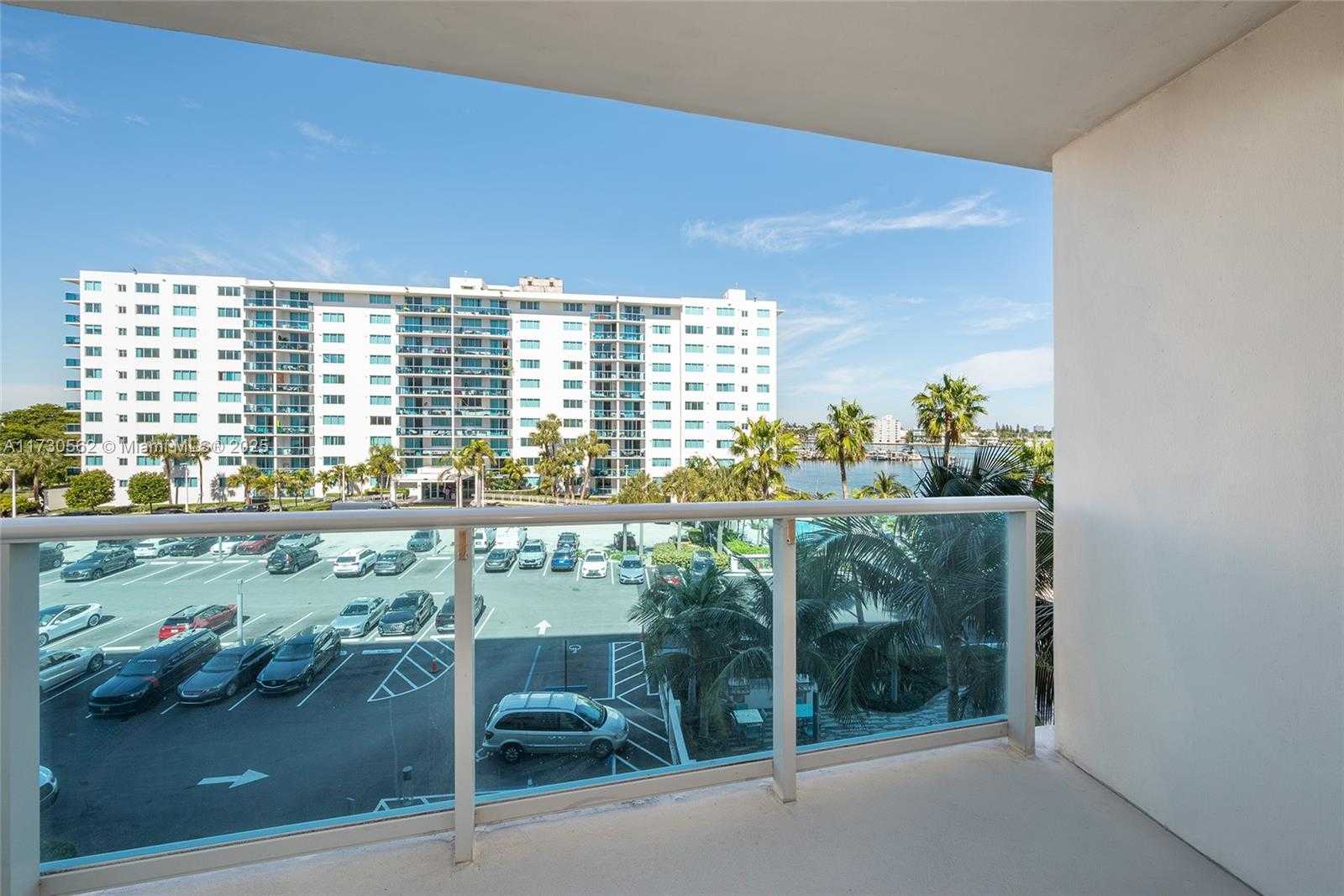 Small Image of 7501 EAST TREASURE DR #4H, North Bay Village Number 17
