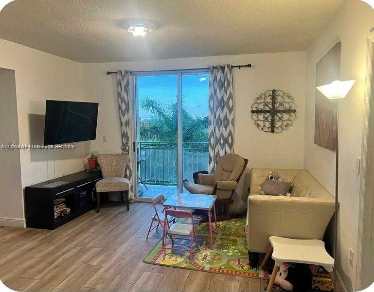 Small Image of 3500 CORAL WAY #513, Miami Number 5