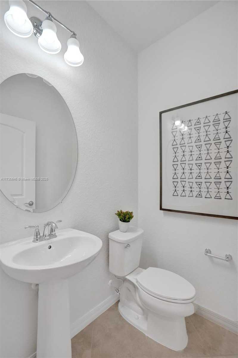 Small Image of 2343 ROLLINGWOOD CT, Oakland Park Number 23