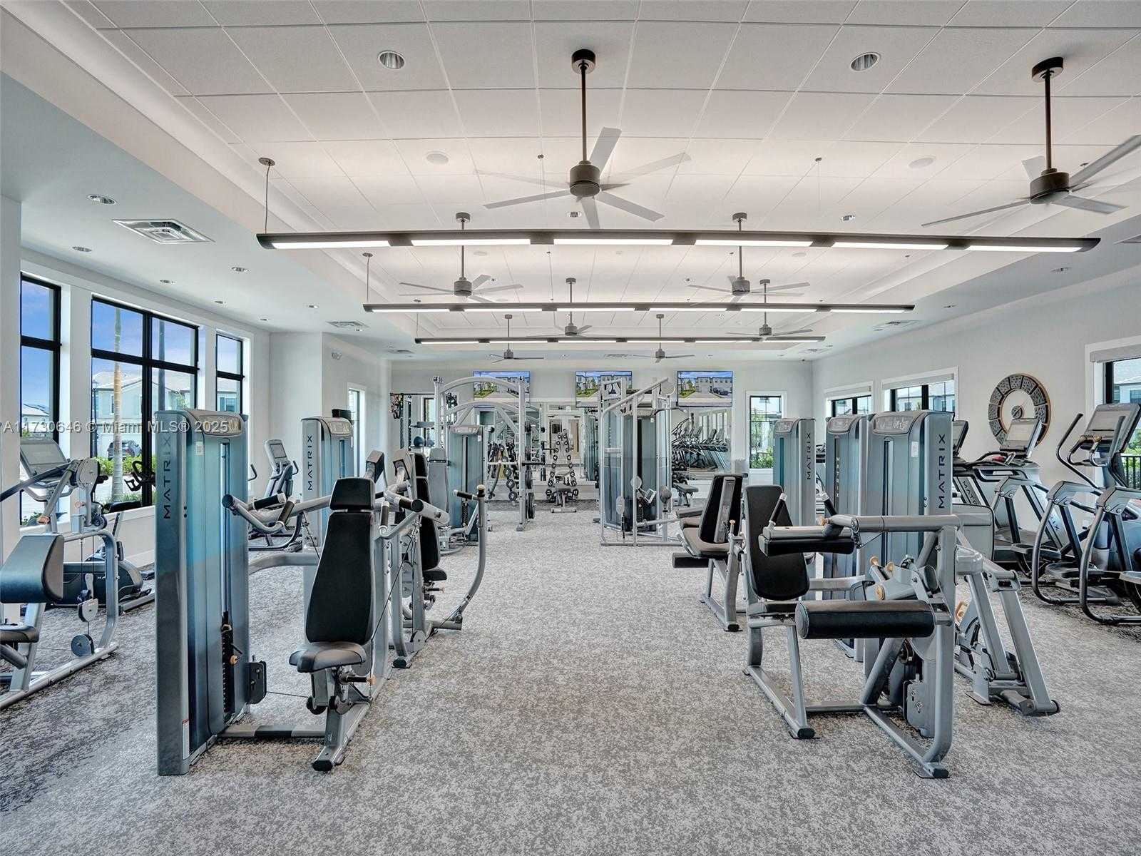 Small Image of 2343 ROLLINGWOOD CT, Oakland Park Number 31