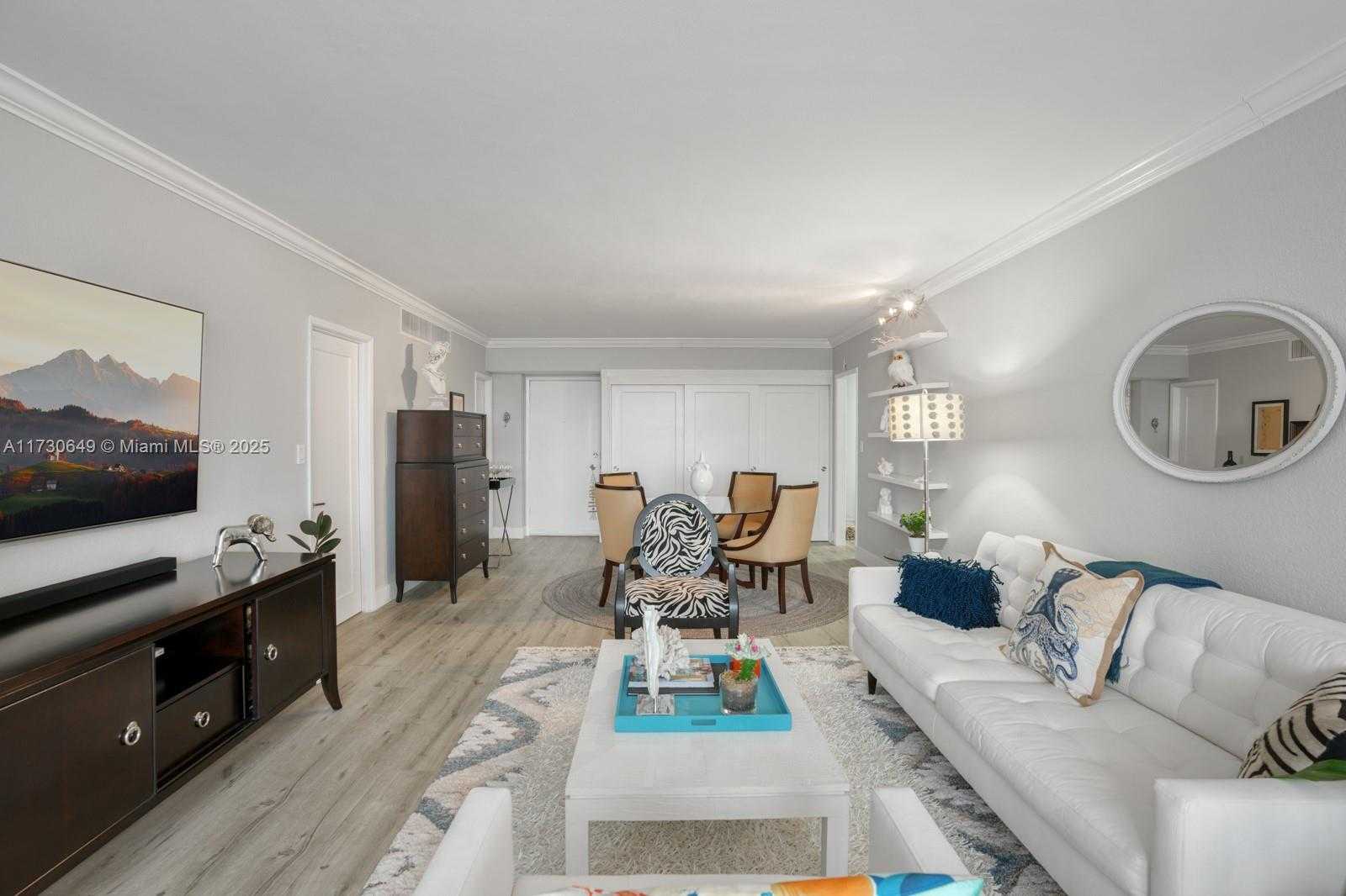 Small Image of 5005 Collins Ave, Miami Beach, FL 33140, USA Number 7