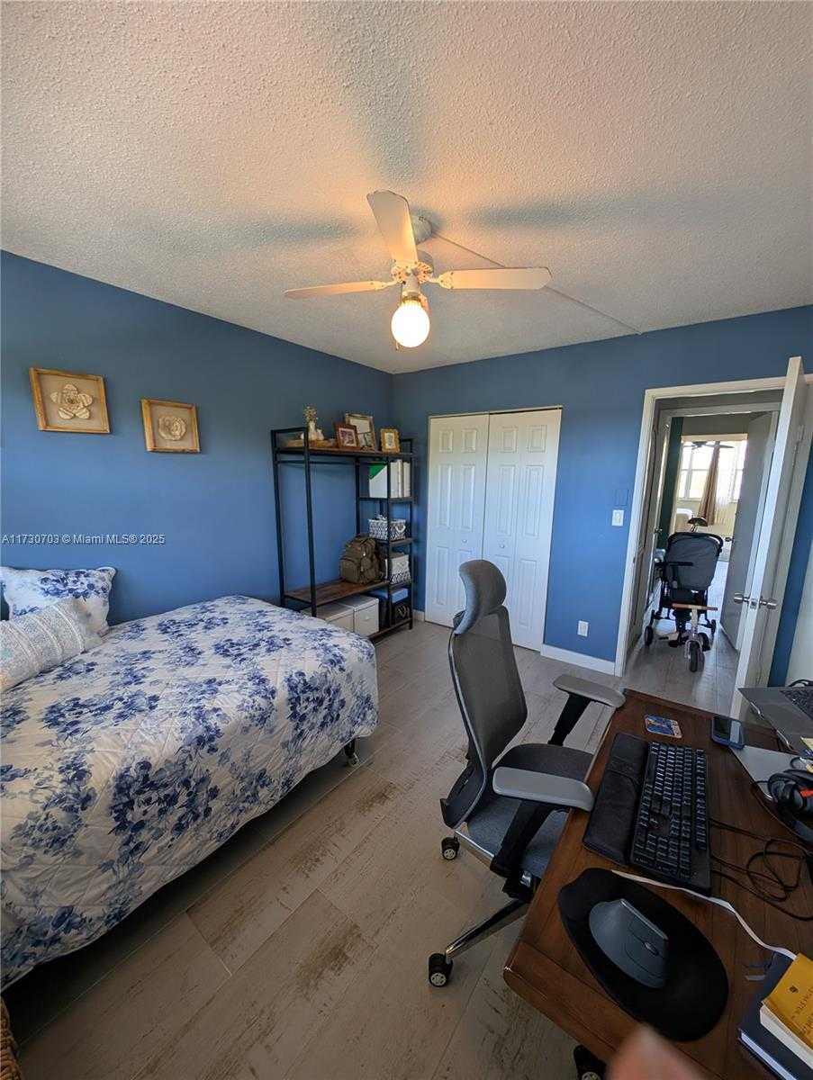 Small Image of 1750 NORTH EAST 191ST ST #418-3, Miami Number 13