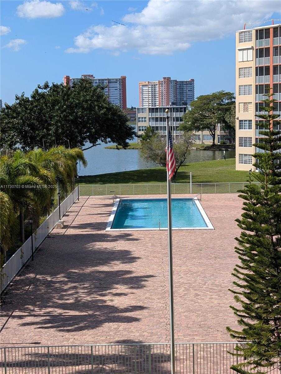 Small Image of 1750 NORTH EAST 191ST ST #418-3, Miami Number 2