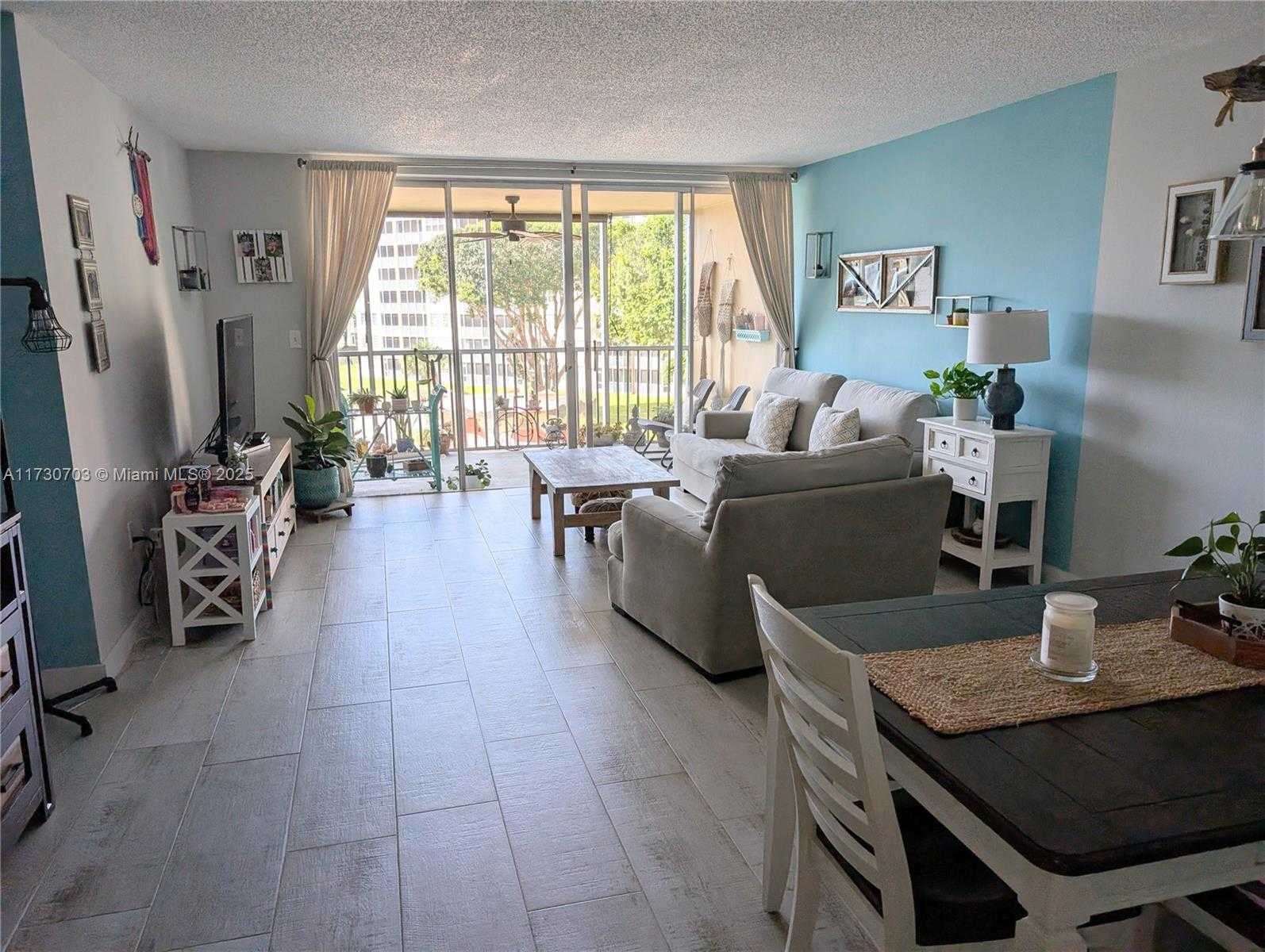 Small Image of 1750 NORTH EAST 191ST ST #418-3, Miami Number 20