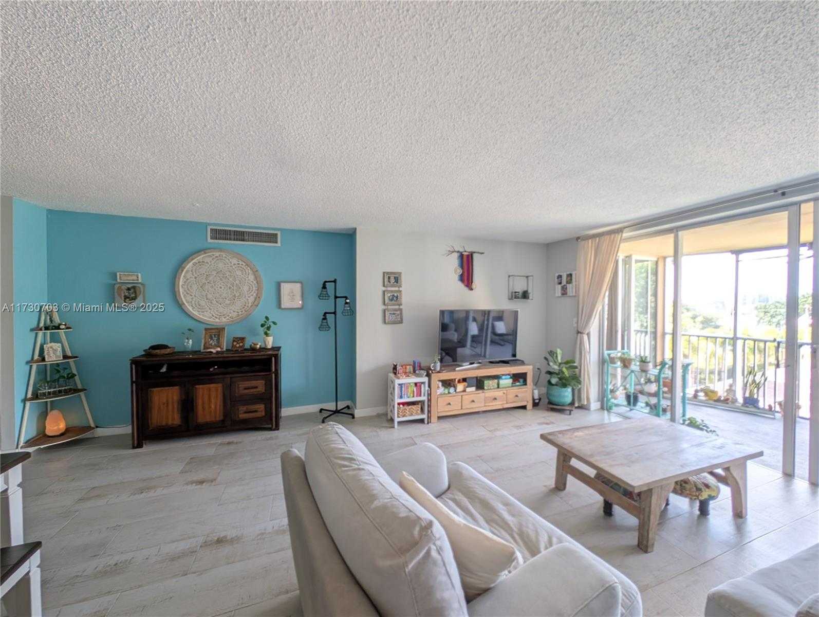 Small Image of 1750 NORTH EAST 191ST ST #418-3, Miami Number 25