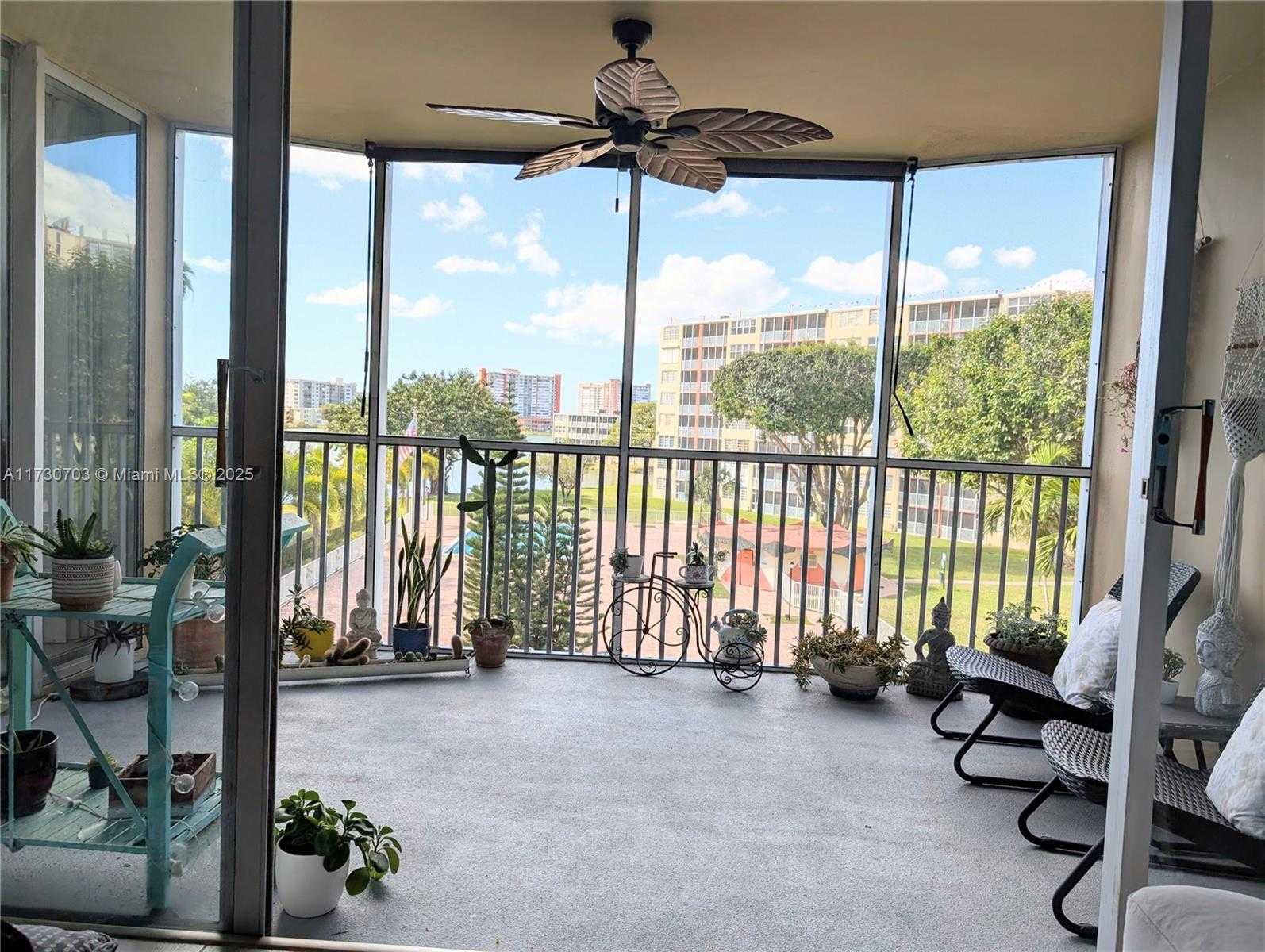 Small Image of 1750 NORTH EAST 191ST ST #418-3, Miami Number 3