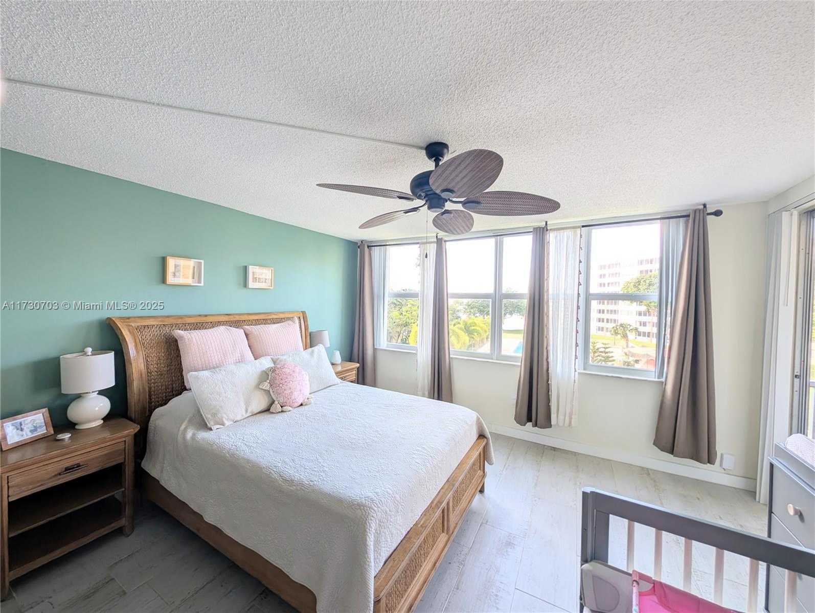 Small Image of 1750 NORTH EAST 191ST ST #418-3, Miami Number 8