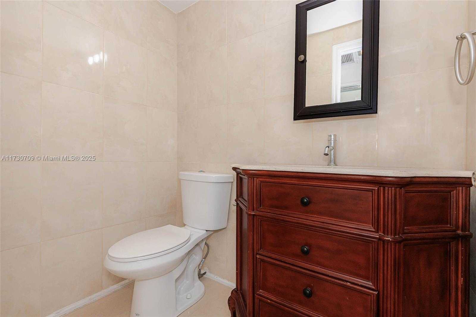 Small Image of 3505 SOUTH OCEAN DR #1411, Hollywood Number 27