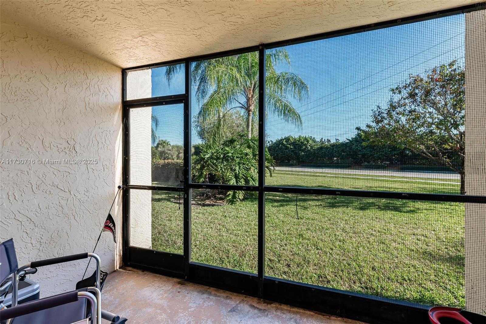 Small Image of 16431 BLATT BLVD #103, Weston Number 25