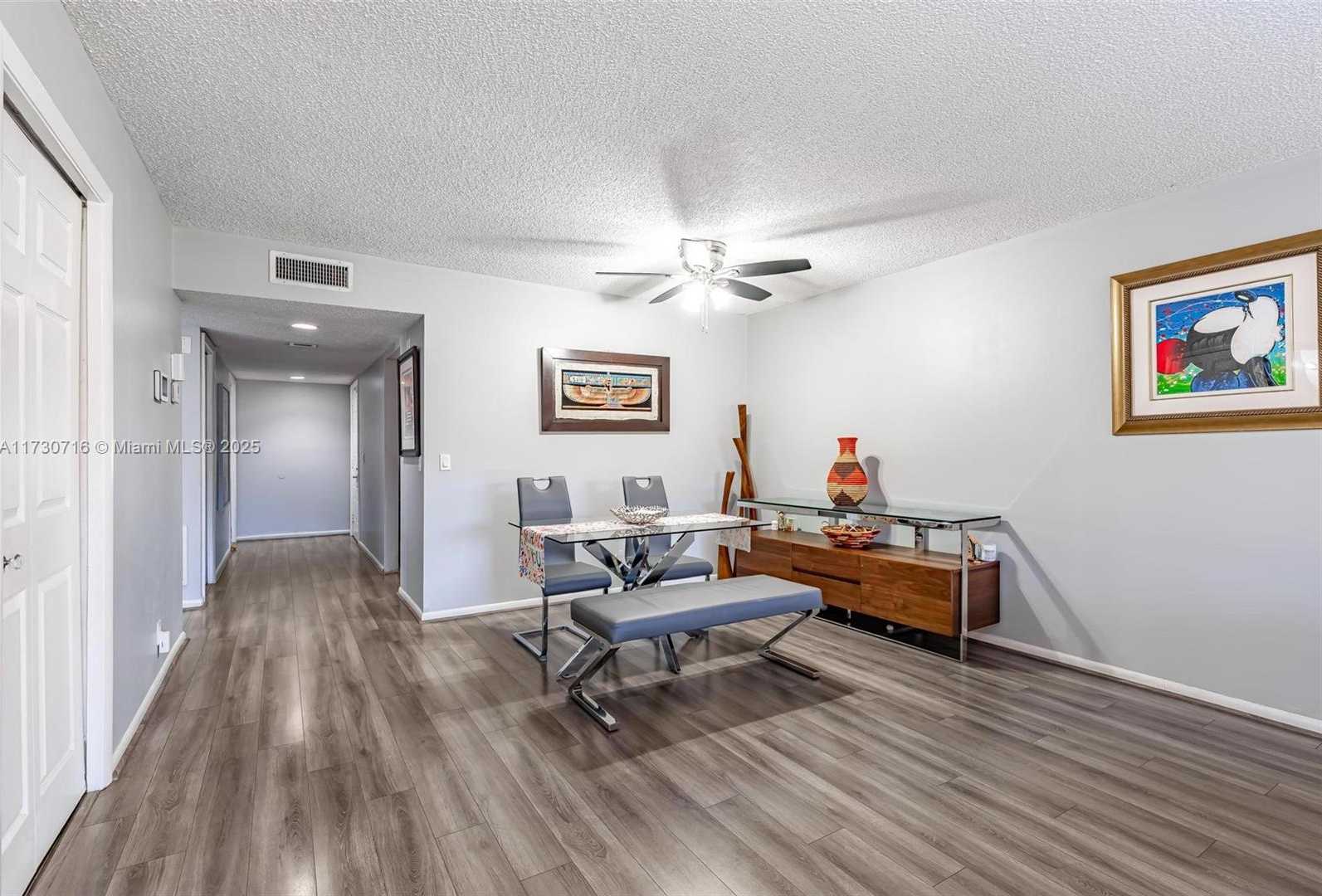 Small Image of 16431 BLATT BLVD #103, Weston Number 6