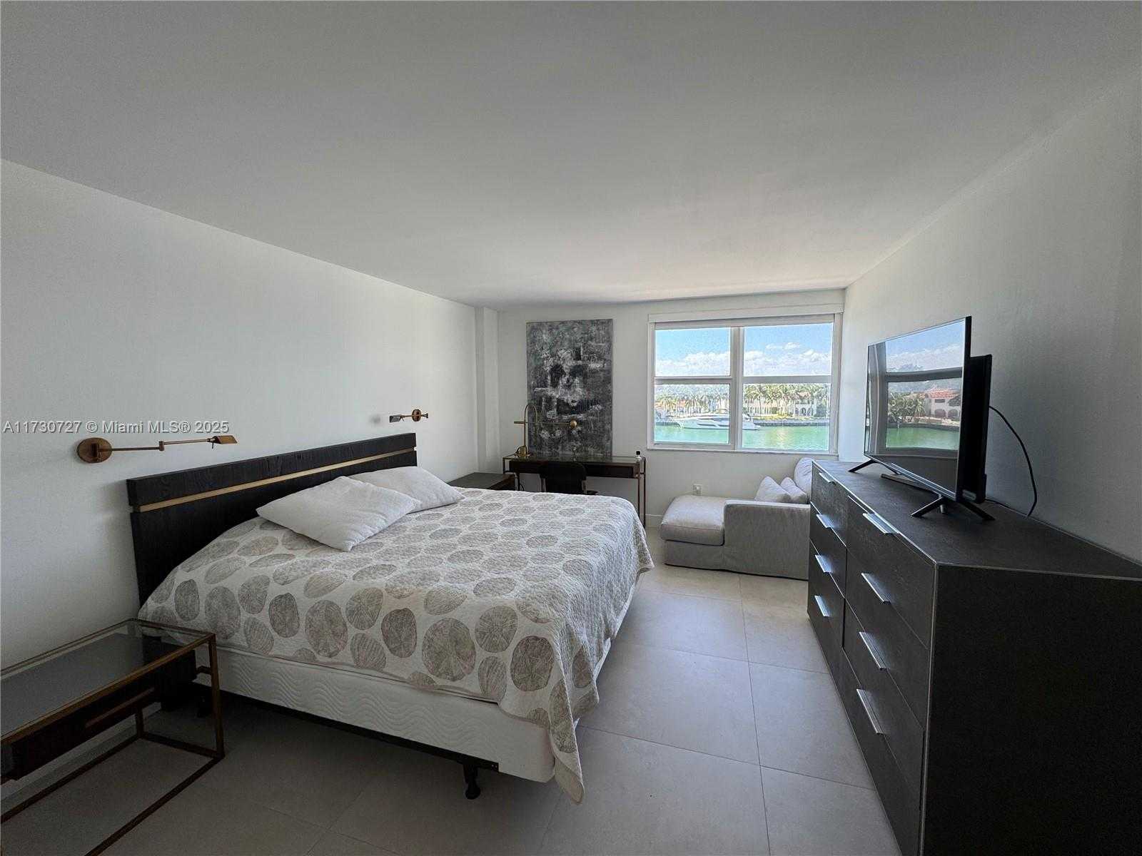 Small Image of 5750 COLLINS AVE #4F, Miami Beach Number 22