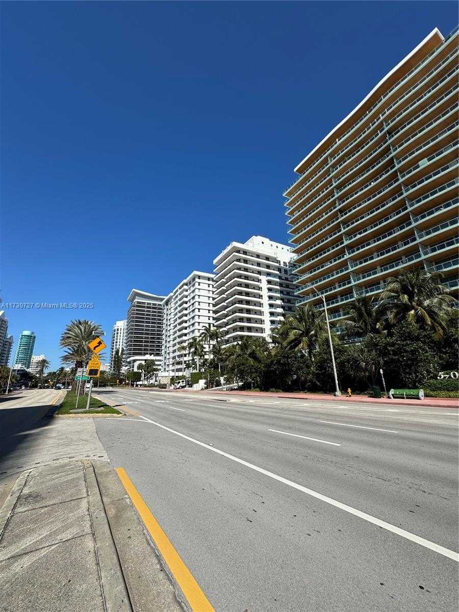 Small Image of 5750 COLLINS AVE #4F, Miami Beach Number 42
