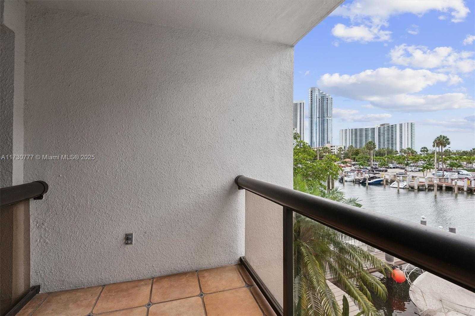 Small Image of 410 POINCIANA DR #1715, Sunny Isles Beach Number 12