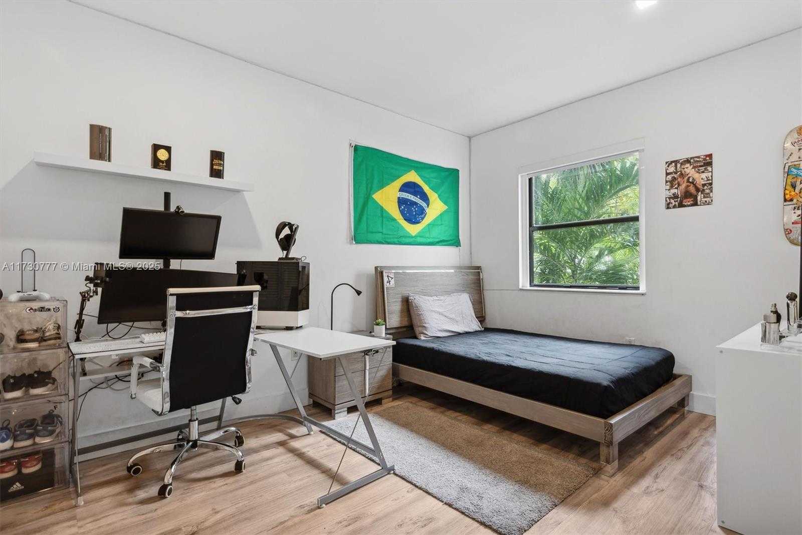 Small Image of 410 POINCIANA DR #1715, Sunny Isles Beach Number 16