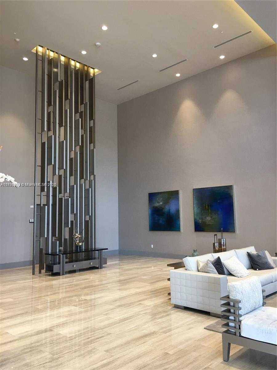Small Image of 5300 PASEO BLVD #1903, Doral Number 3