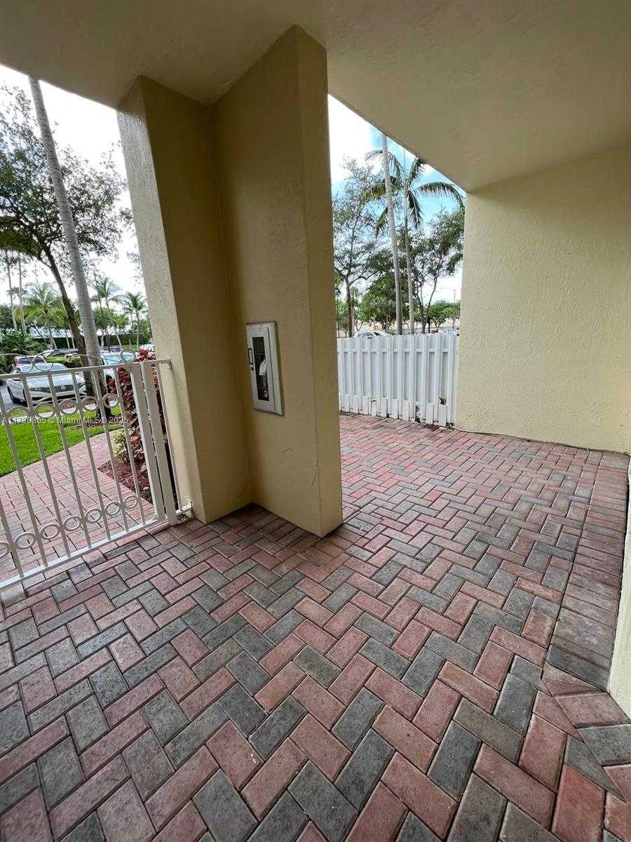 Small Image of 10710 NORTH WEST 66TH ST #111, Doral Number 2