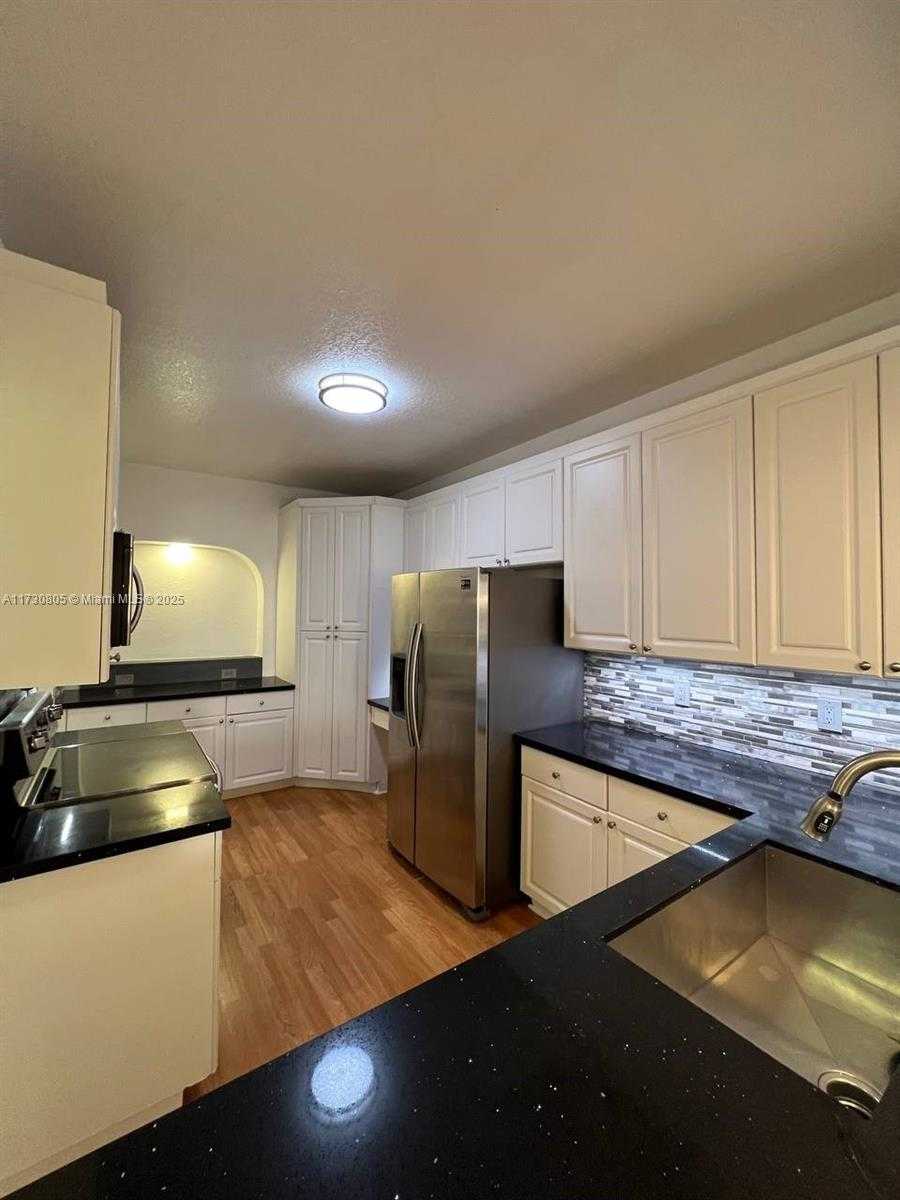 Small Image of 10710 NORTH WEST 66TH ST #111, Doral Number 27