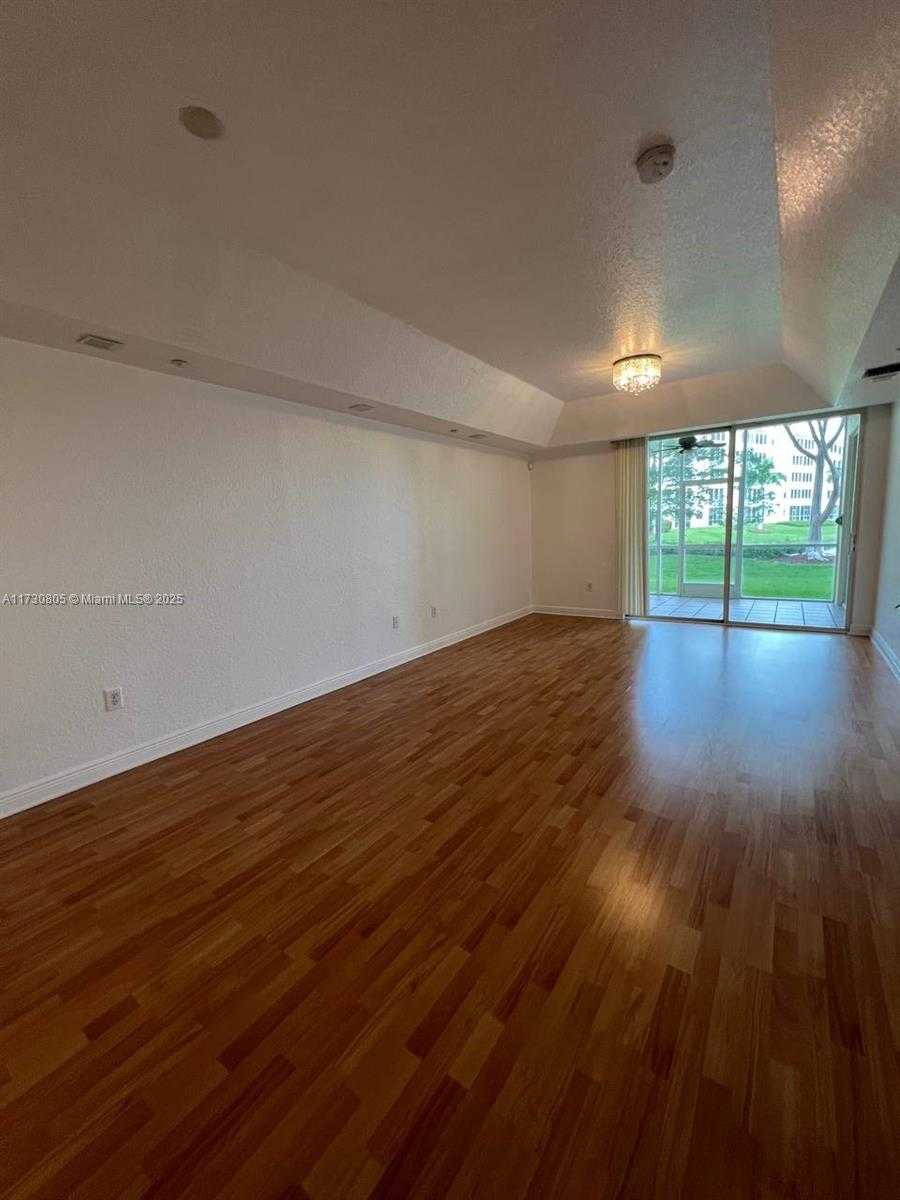 Small Image of 10710 NORTH WEST 66TH ST #111, Doral Number 3