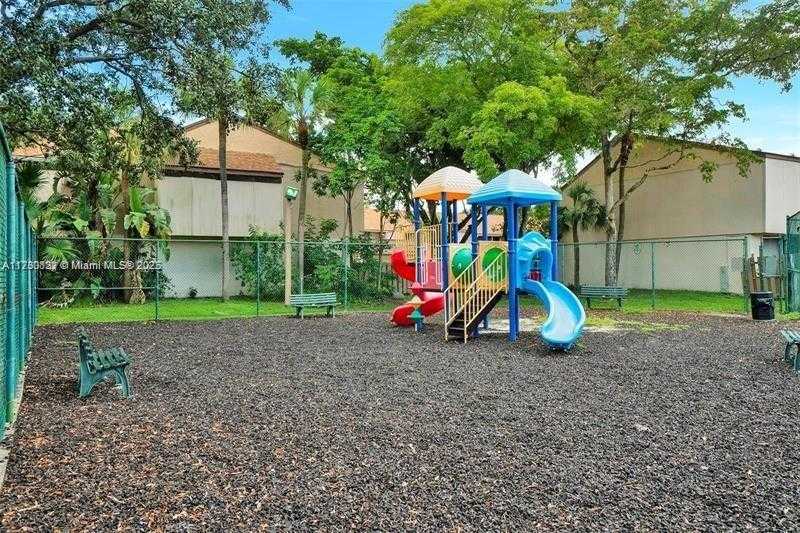 Small Image of 8209 NORTH WEST 8TH ST #1, Plantation Number 10