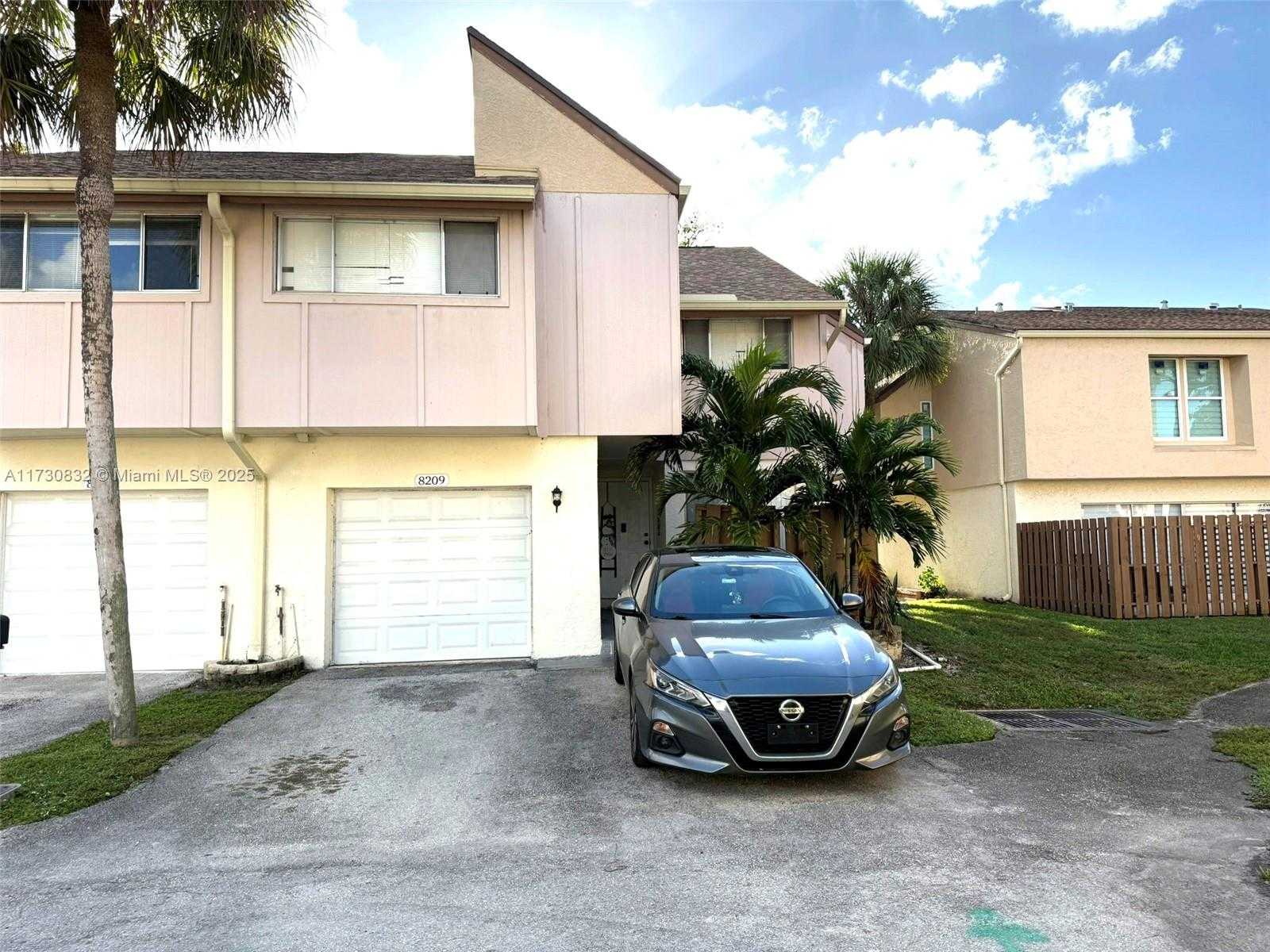 Small Image of 8209 NORTH WEST 8TH ST #1, Plantation Number 11