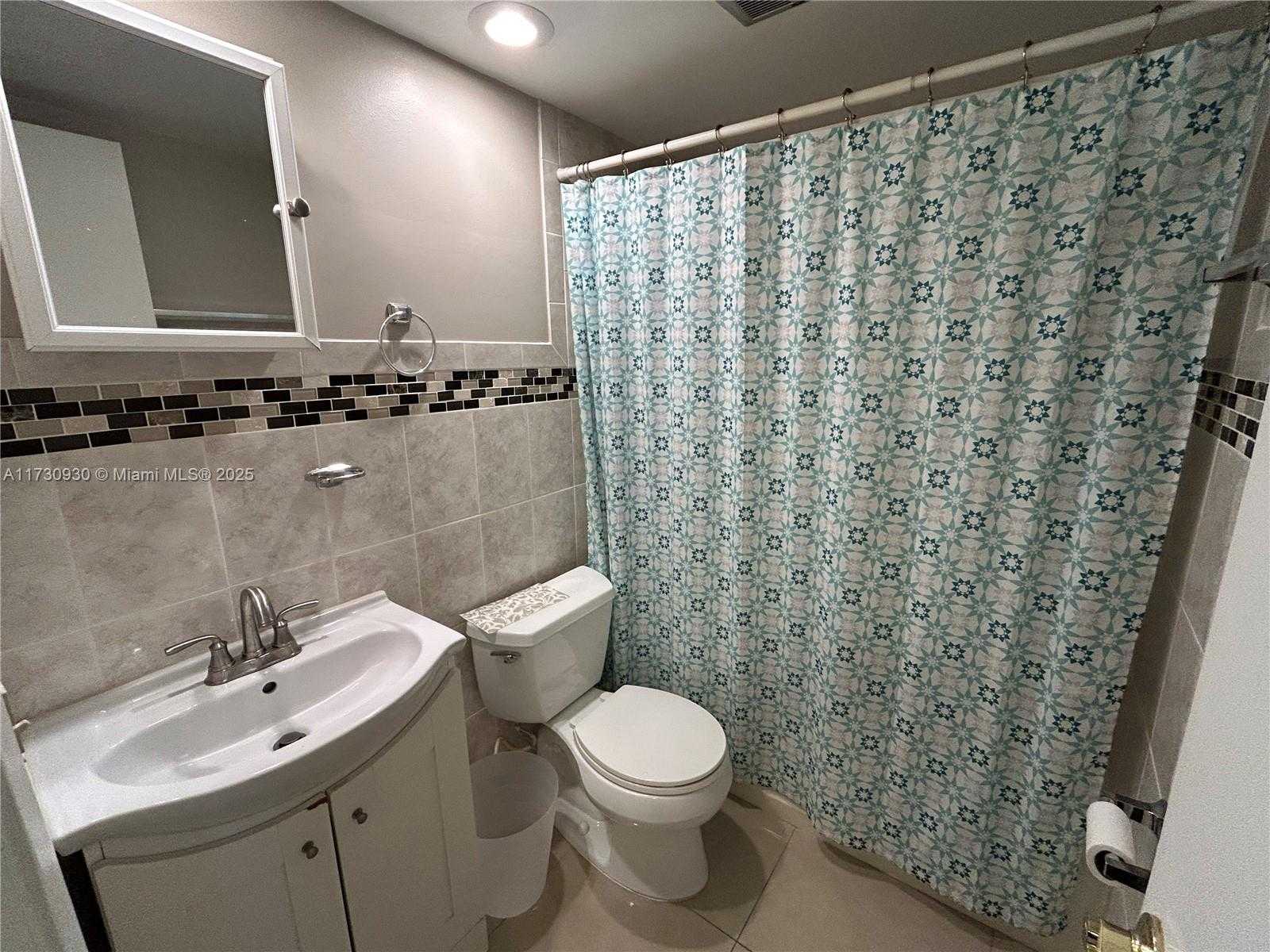 Small Image of 250 LAYNE BLVD #213, Hallandale Beach Number 22