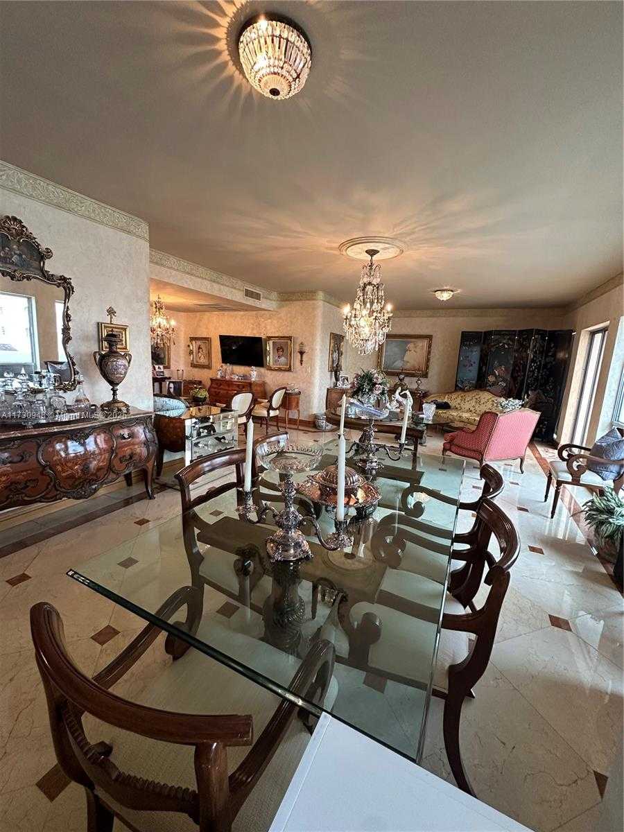 Small Image of 700 BILTMORE WAY #1211/1212, Coral Gables Number 2