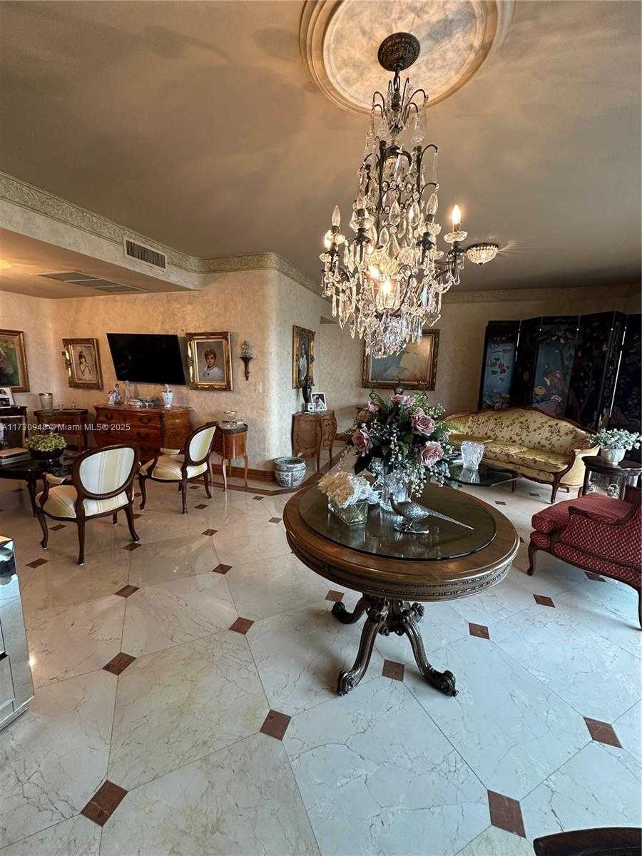 Small Image of 700 BILTMORE WAY #1211/1212, Coral Gables Number 4