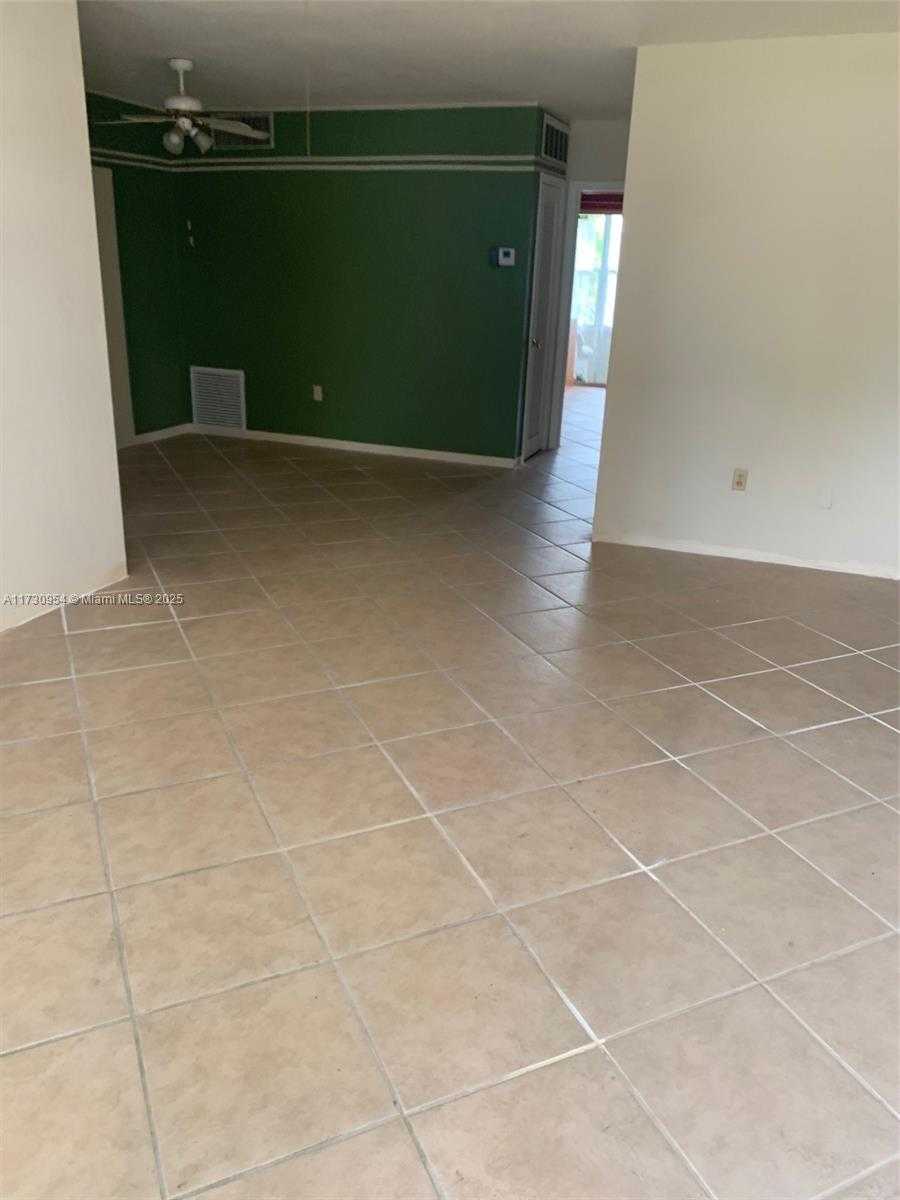 Small Image of 122 NORTH EAST 204TH ST #21, Miami Gardens Number 12
