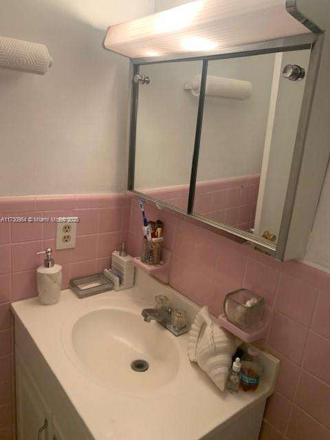 Small Image of 122 NORTH EAST 204TH ST #21, Miami Gardens Number 6