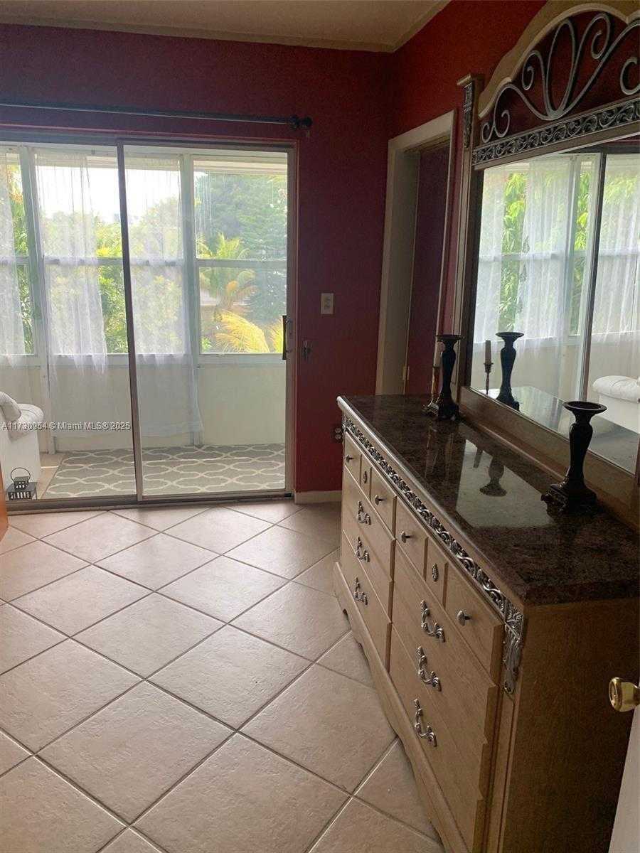 Small Image of 122 NORTH EAST 204TH ST #21, Miami Gardens Number 9