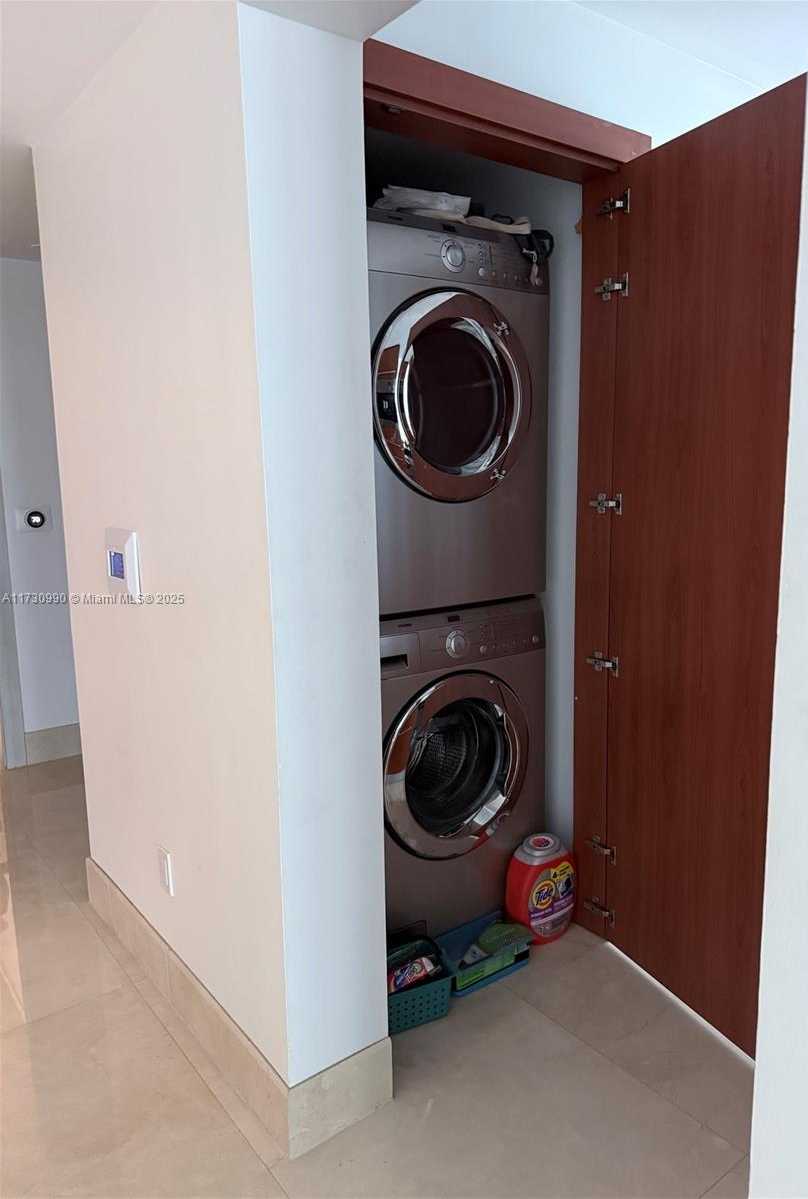 Small Image of 1331 BRICKELL BAY DR #1602, Miami Number 19
